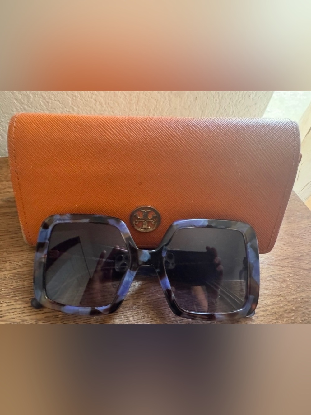 Tory Burch Orange Sunglasses Case with Blue Tortoiseshell Frame Sunglasses